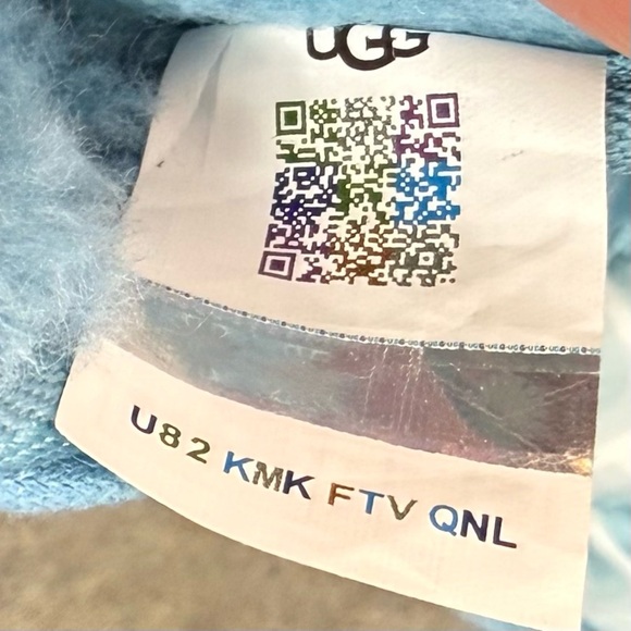 UGG Neumel Heritage Tasman Blue Fog Quilted Shearling Boots - Picture 10 of 12